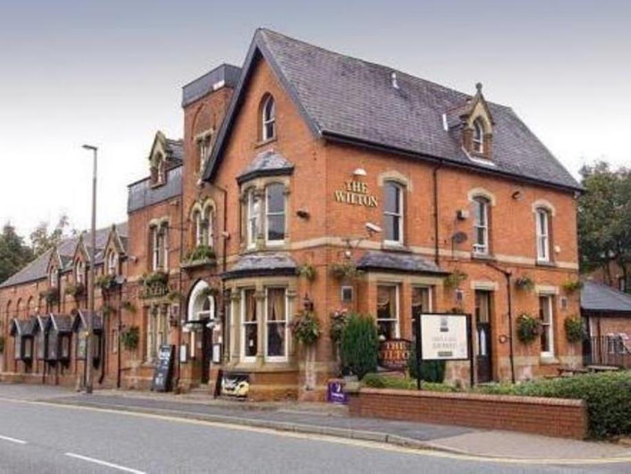 Comfort Inn Manchester North Мидлтон Экстерьер фото